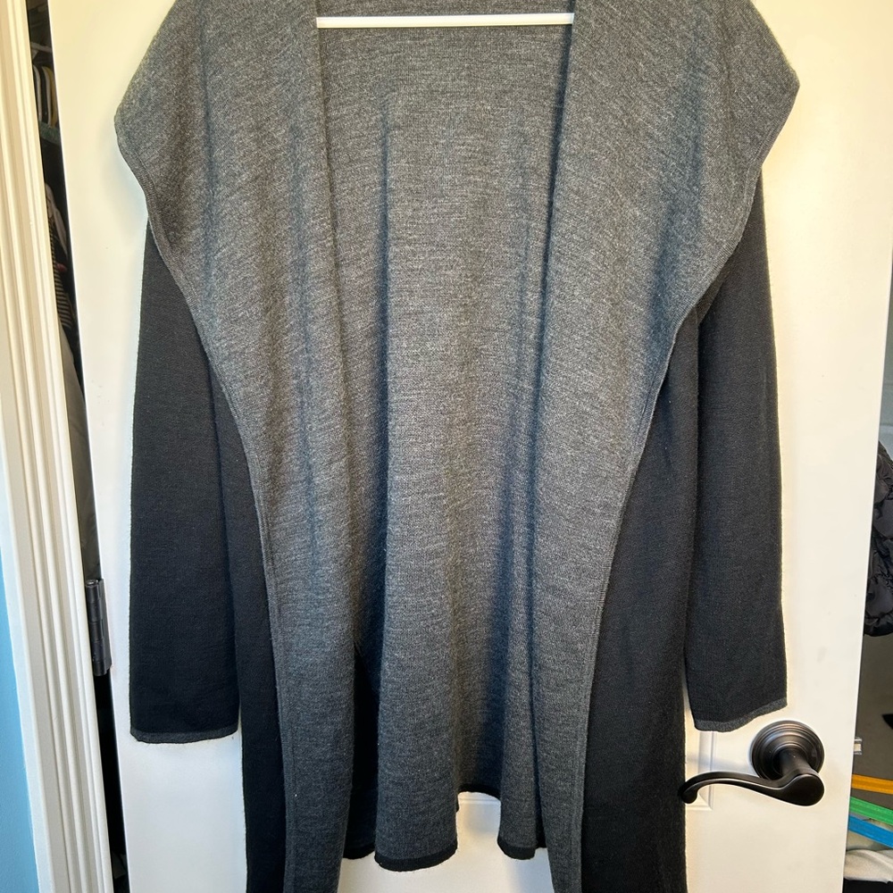 Hooded and Pockets Gray Women's Sweater Open Cardigan